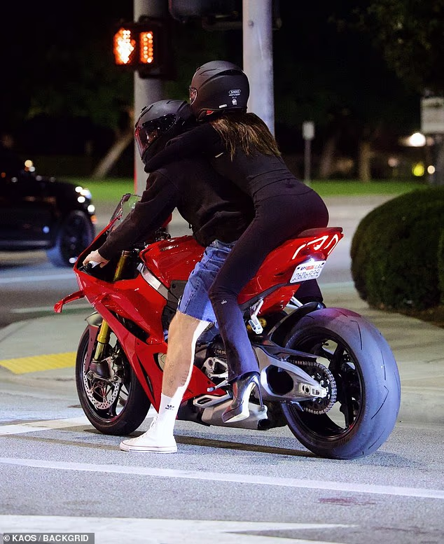 摩托车排气, 穿的